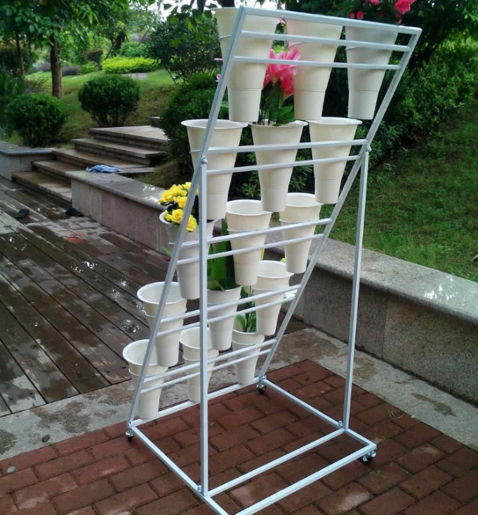 Modern Customized Multi-Level Metal Flower Display Rack Shelf Single-Sided Movable Flower Bucket Stand for Flower Shop Usepromot