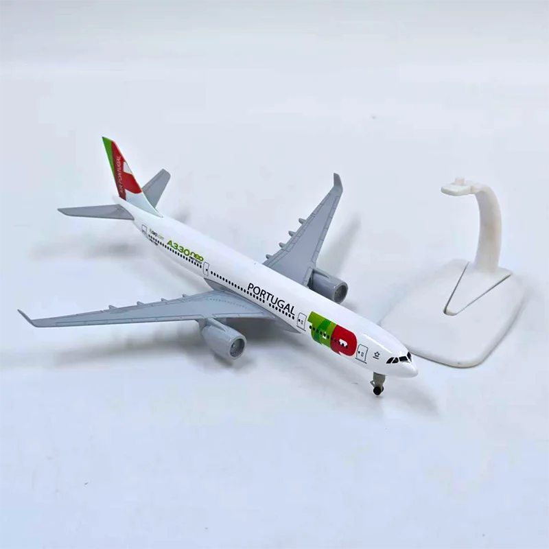 Circa 20 cm di lunghezza A330 modello di aereo in lega collezione statica decorato regali di festa giocattoli regalo souvenir