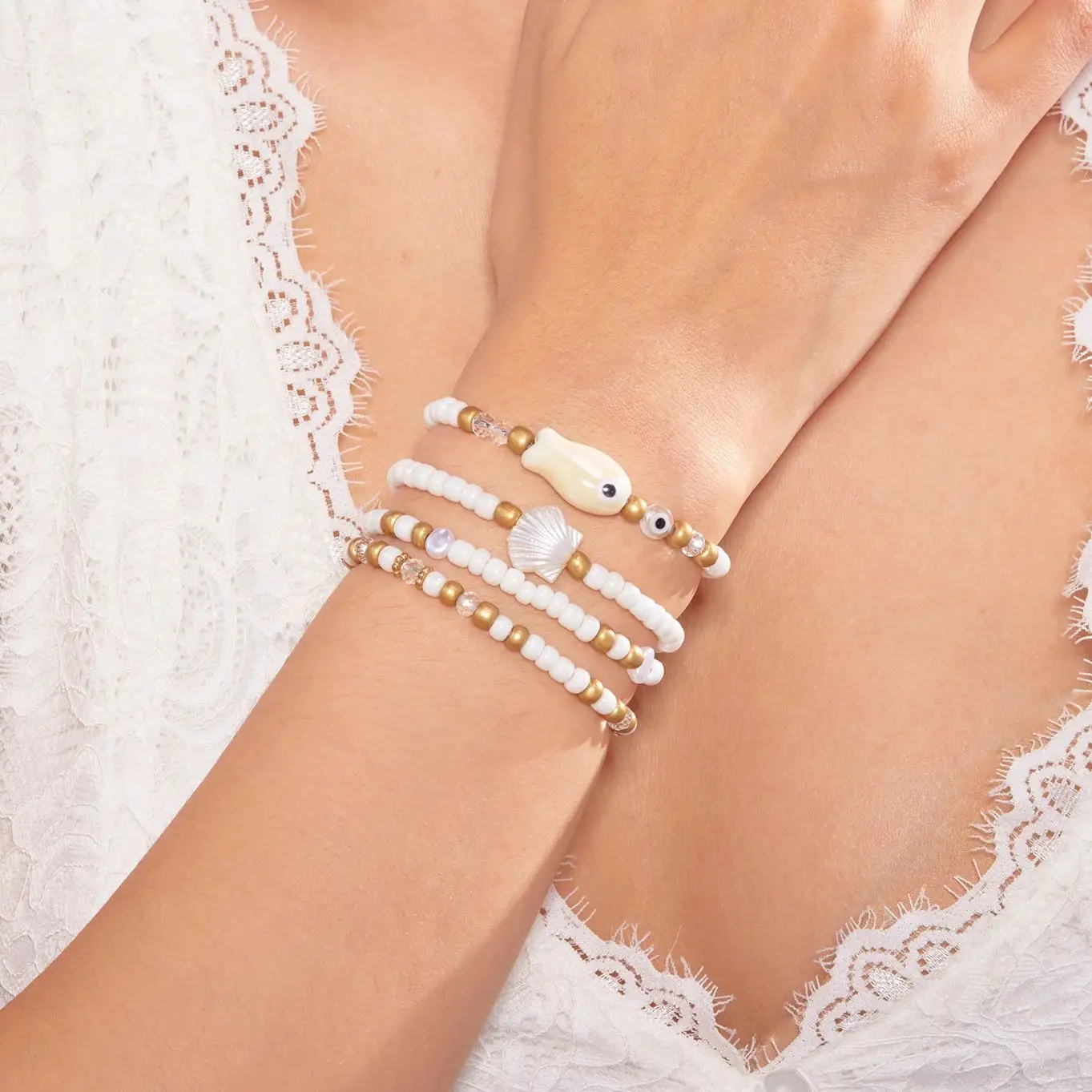 4 ชิ้น/เซ็ตสีฟ้าเซรามิคปลาสร้อยข้อมือลูกปัดผู้หญิง Minimalist Handmade ลูกปัดสร้อยข้อมือมิตรภาพเครื่องประดับของขวัญ