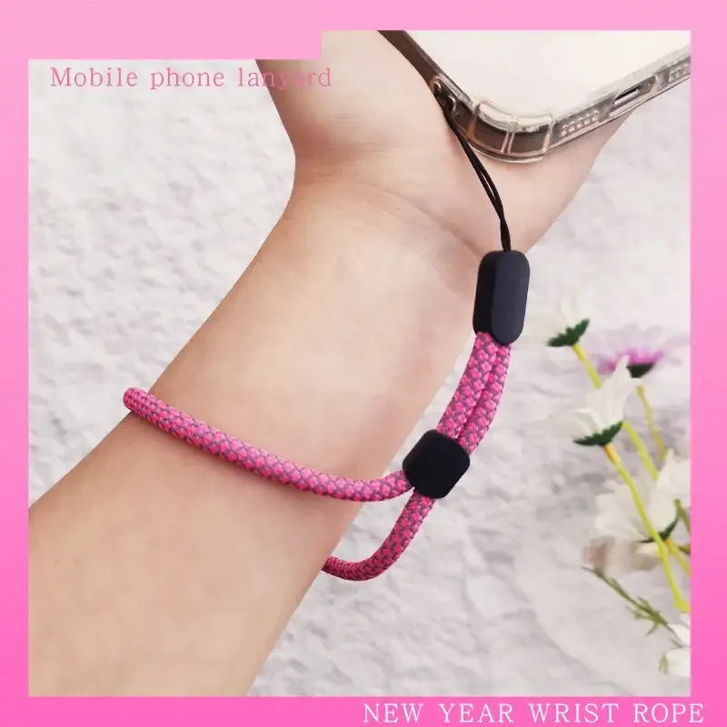 

Adjustable Mobile Phone Short Lanyard Reflective Pendant Fashionable Simple Anti-Lost Hand Strap