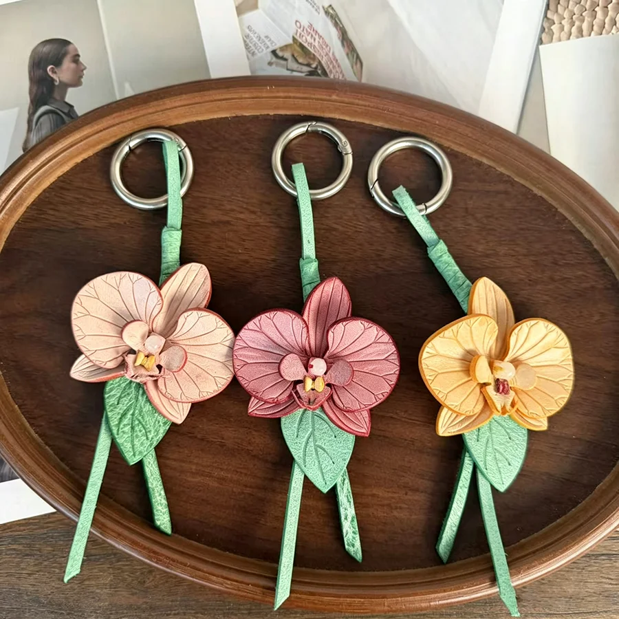 Exquisite Phalaenopsis Orchid Lily Cowhide Keychain Flower Bag Pendant Fashion Backpack Decoration Accessories Gifts Bag Charm