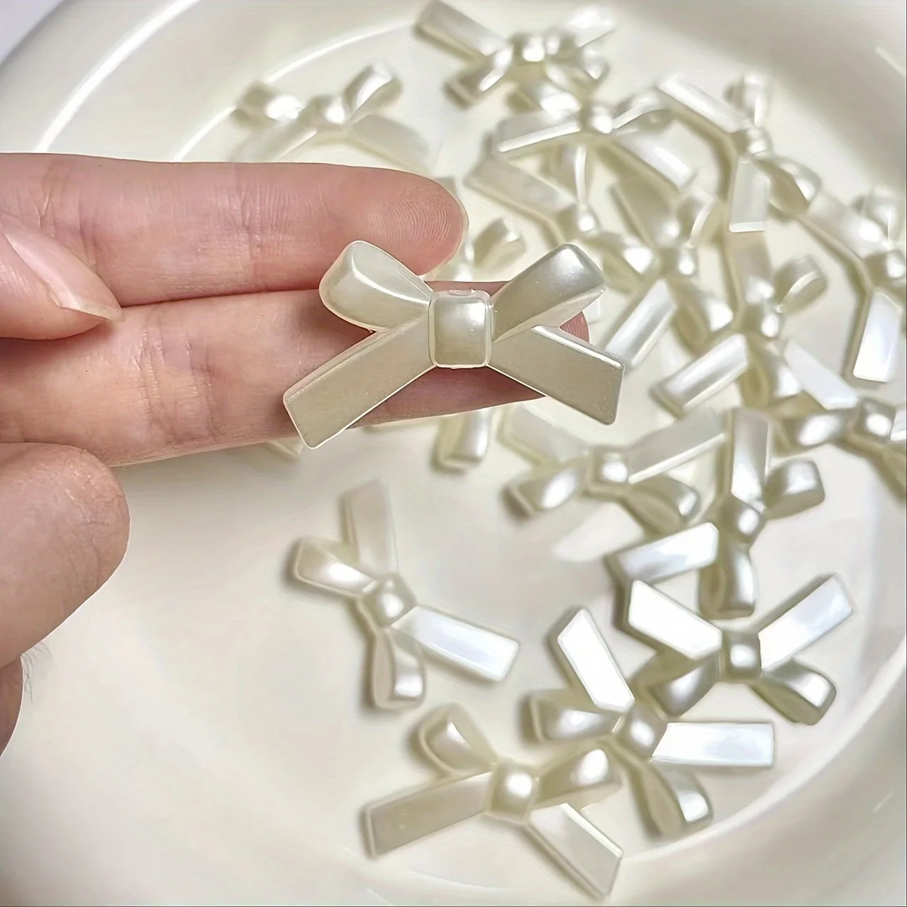 40/50pcs ABS Faux Pearl-Colored Bow Tie Shaped Beads for Jewelry Making DIY Bracelet Necklace Key Chain Accessories - Image 4