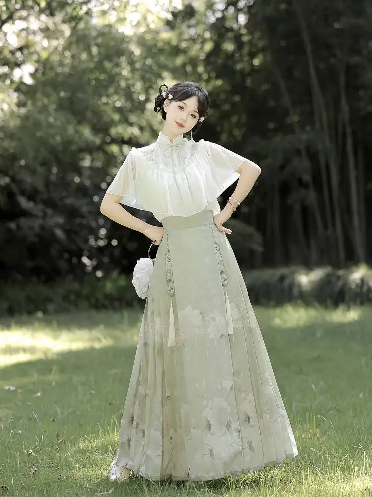 

Hanru Chu Hydrangea Heming Style Hanfu For Women Improved Daily New Chinese Style National Style Embroidered Mamian Skirt Set