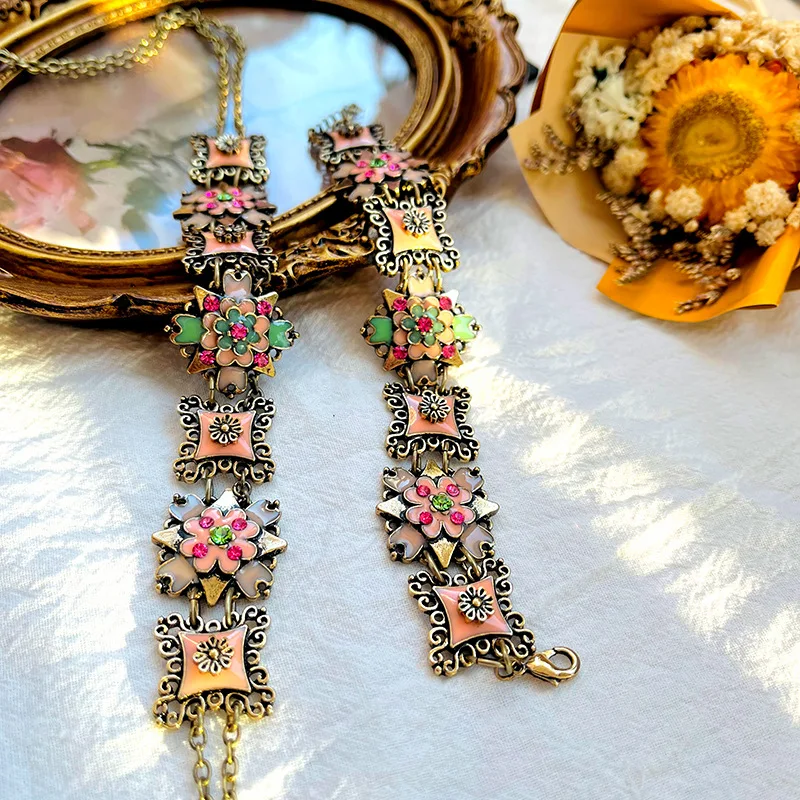 Retrofashion قلادة سوار مجموعة مجوهرات قصر القرون الوسطى نمط برتقالي أخضر قطرة الصقيل التجارة الخارجية مجوهرات مربع الهندسة