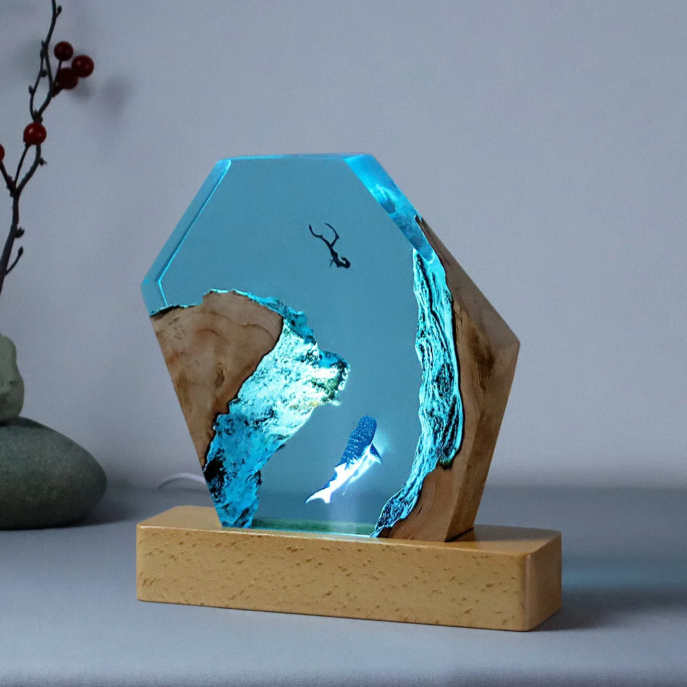 

Ocean Cavern Whale Diver Desktop Decorative Piece Creative Solid Wood Lamp Base Resin Home Decoration Artwork Unique Gift