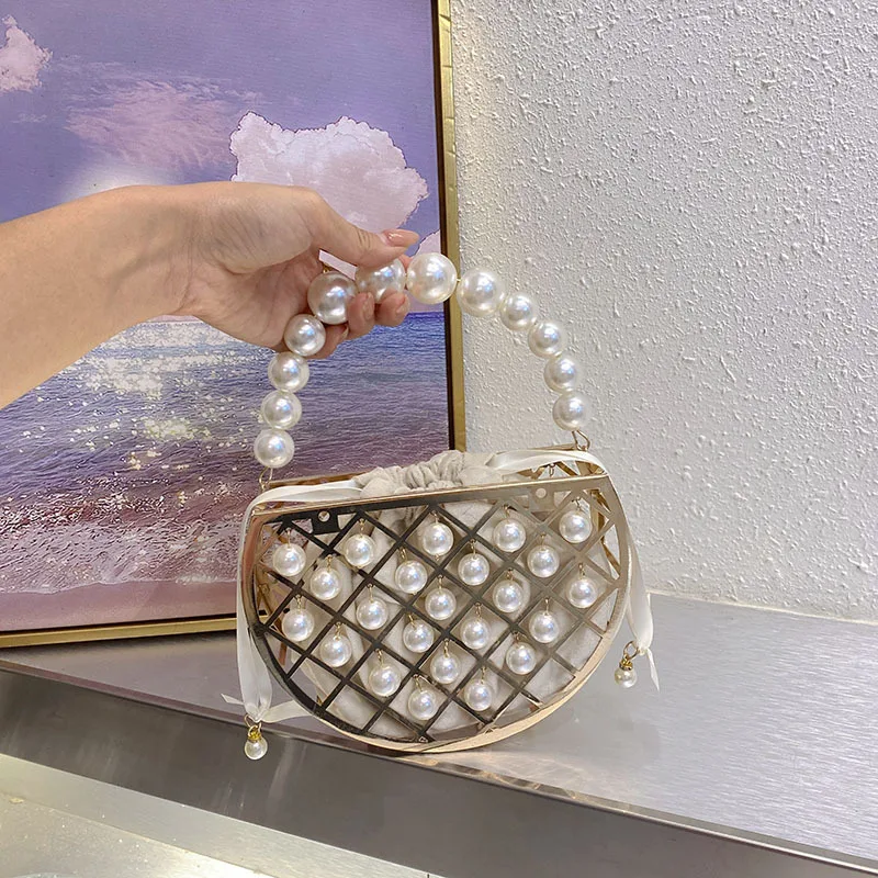 Stilvolle und schlichte Perlen-Handtasche, Abendtasche, hohle halbkreisförmige Handtasche, Metall-Eimertasche – Detail 7