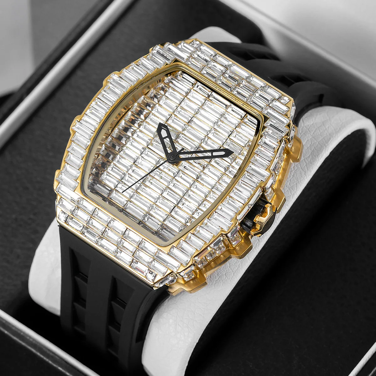 Luxury Wine Barrel Shaped Square Diamond Personalized Fashion Large Dial Men's Watch Rubber Strap Waterproof Quartz Watch