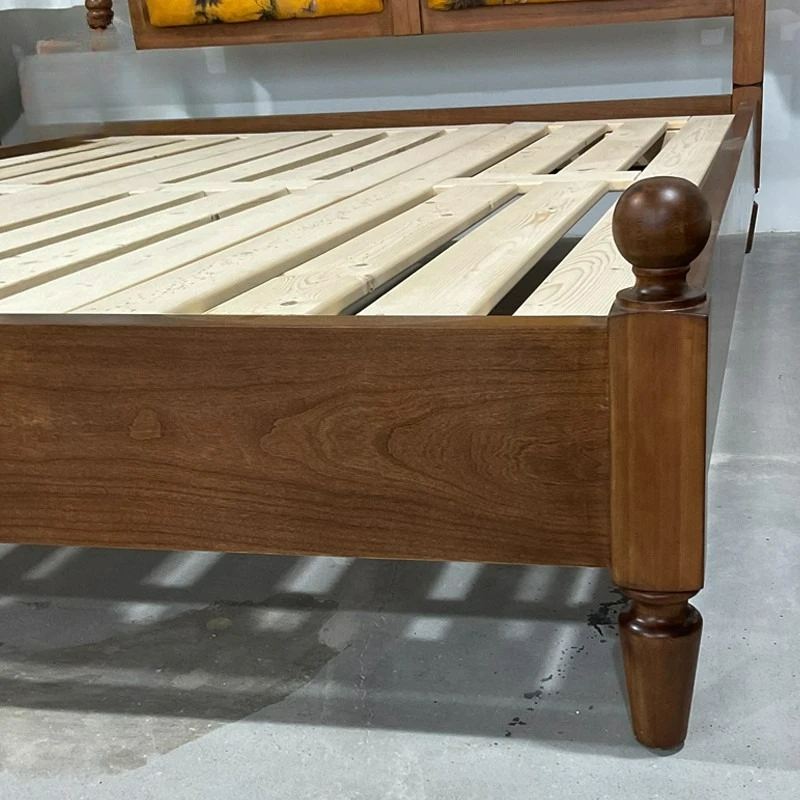 Letto nordico retrò in legno massello