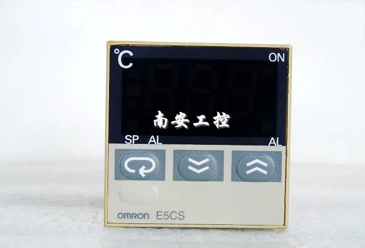 

Spot I Temperature Control Instrument E5CSZ-Q1T E5CSZ-R1T E5CST-R1KJ E5CST-Q1KJ