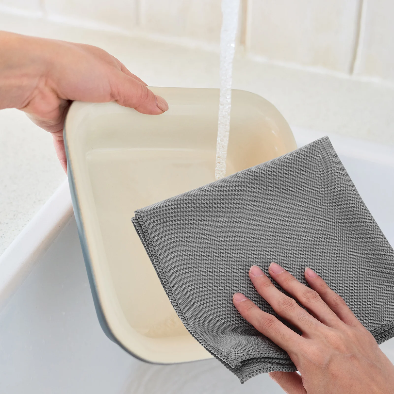 

4Pcs Superfine Fiber Glass Cleaning Cloths Reusable Window Mirror Polishing Rags Non-Scratch Cleaning Supplies for Home Kitchen