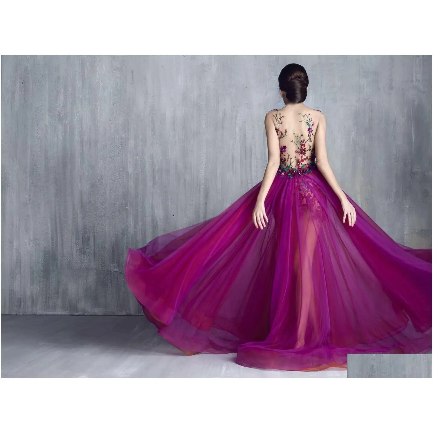 New Formal Evening Dresses A Line Jewel Sleeveless Floor-Length Sweep Train Applique Tulle Sexy Back Illusion