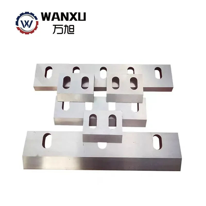 Custom Drawings Available PC600 Front-inlaid Steel Crushing Blade Industrial Waste Plastic Wood Crusher High Hardness Alloy