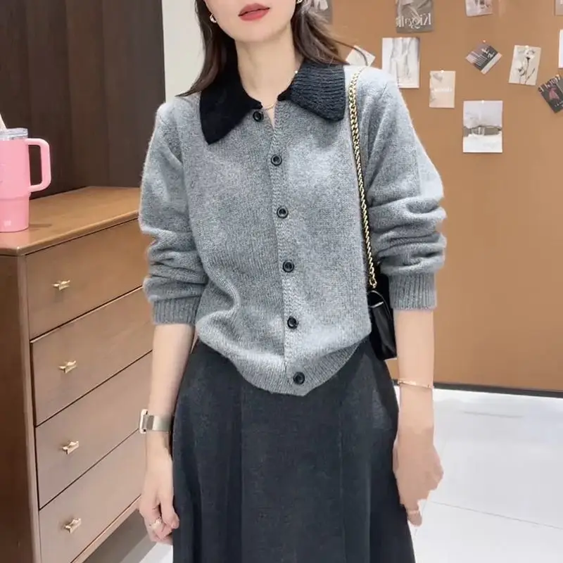 

Splicing Contrasting Collar Wool Top For Women's Autumn And Winter Fashion Style, Slimming And Keeping Warm Knit Cardigan