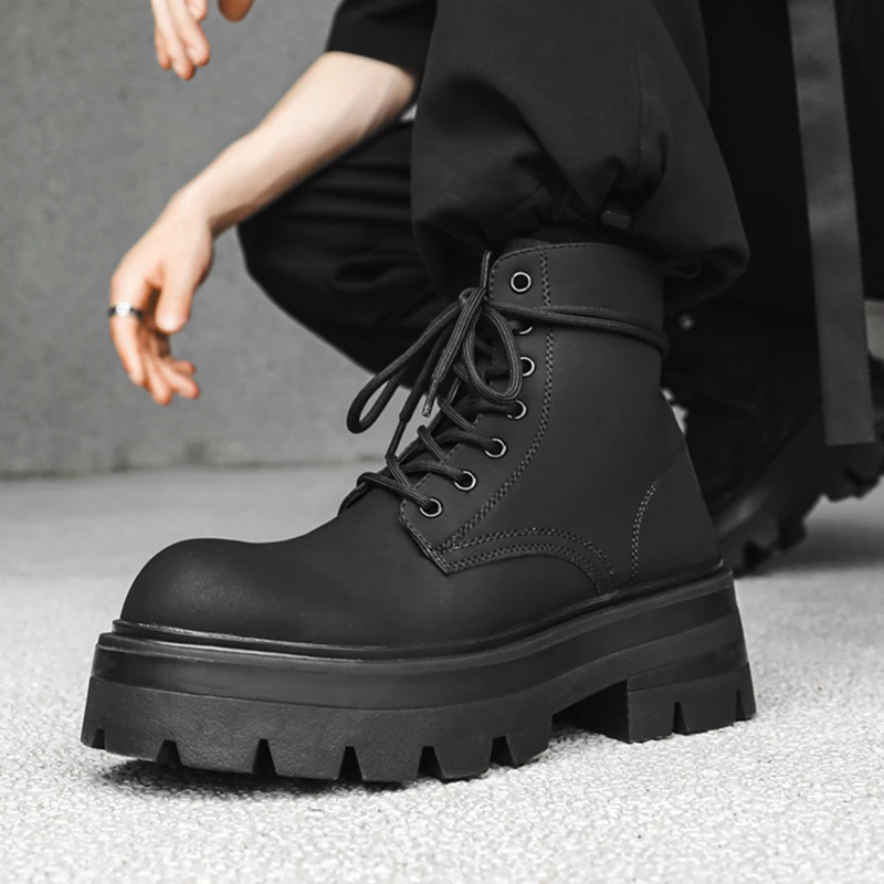 

Autumn Men Casual Platform Boots Lace Up Sneakers Plush Chunky Ankle Boots Outdoor High-top Sneakers Comfortable Zip Shoes 38-46