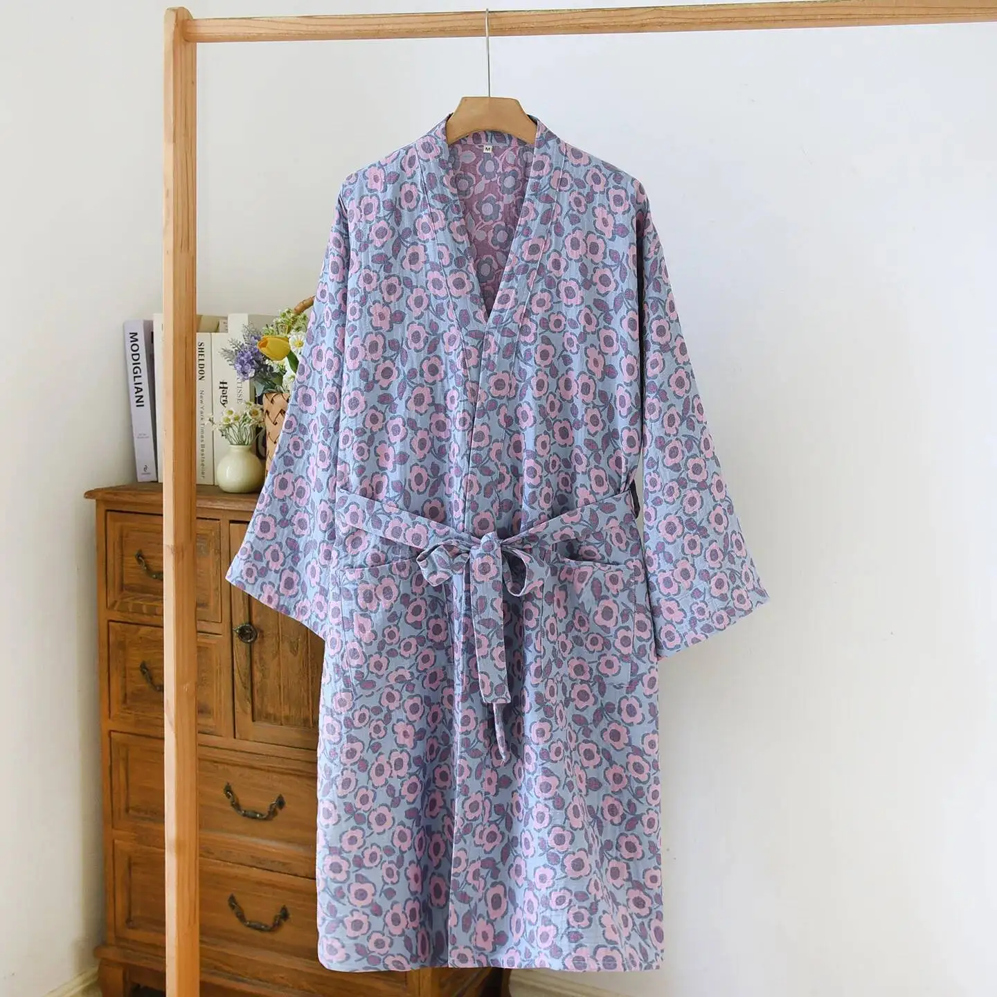 رداء كيمونو قطني مع حزام للنساء للربيع والخريف ملون منسوج بطبقة مزدوجة من الشاش متوسط الطول للعرق على البخار رداء حمام منزلي