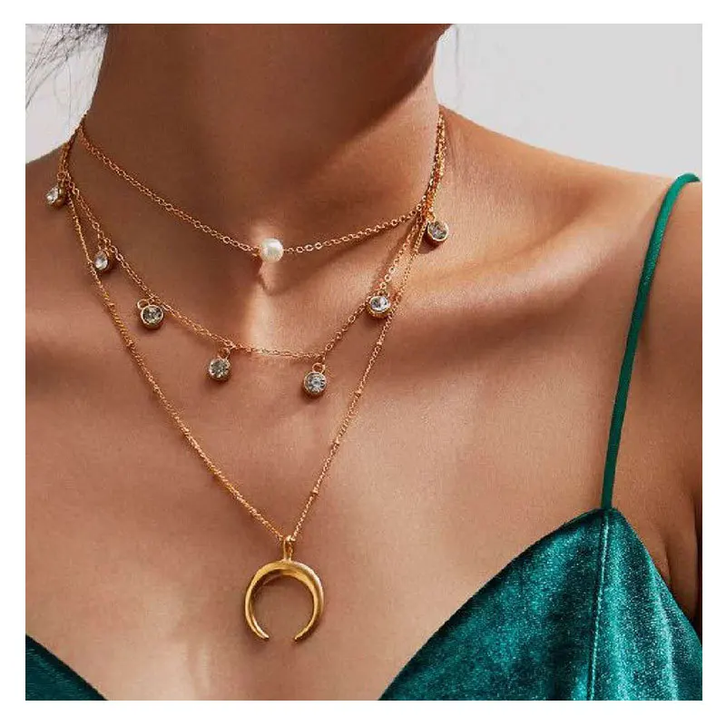 Cross-border retro alloy geometric moon pendant with diamonds, European and American necklace accessories women 15350