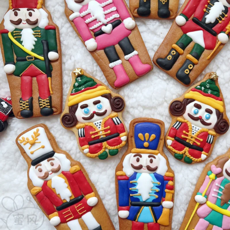 Christmas Nutcracker Solider Cookie Cutters and Stamps Plastic Christmas Cake Decoration Baking Tools DIY Fondant Biscuit Mould