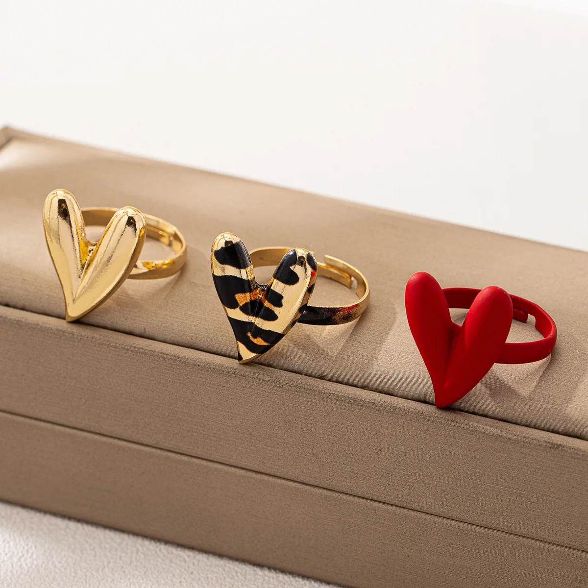 3 pares de design elegante metálico esmalte leopardo amor coração anéis conjuntos adequados para festa dia dos namorados dar para um amigo presentes