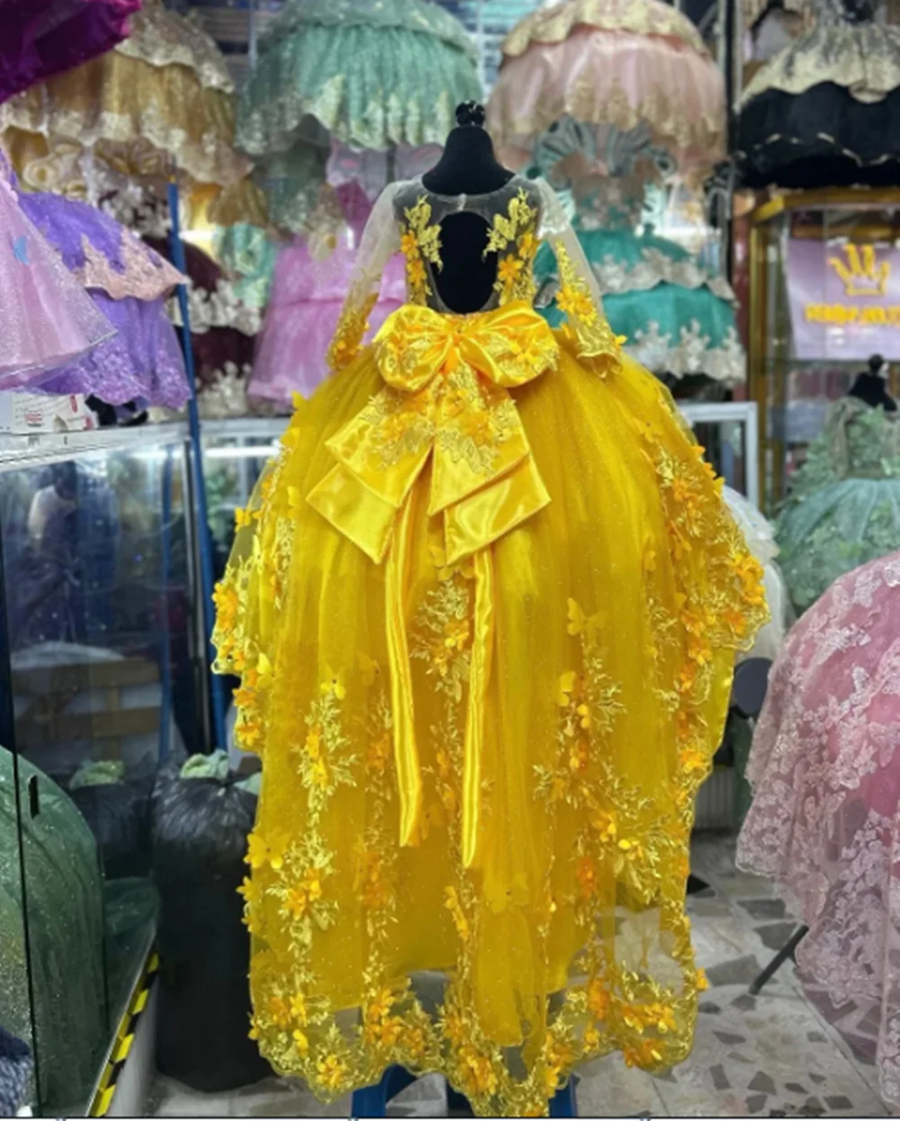 

Yellow Flower Girl Dresses For Wedding Appliques Full Sleeves With Bow Kids Birthday Party First Communion Ball Gown