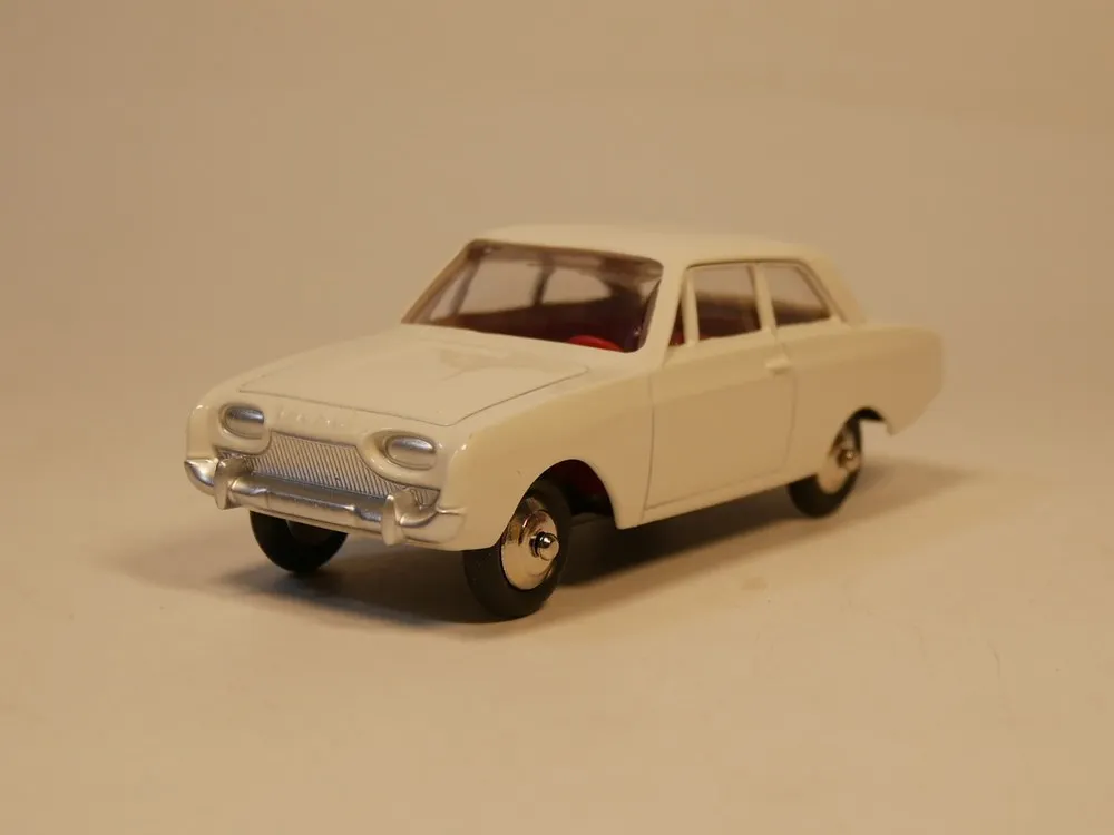 Diecast DINKY TOYS 1:43 Scale FORD 