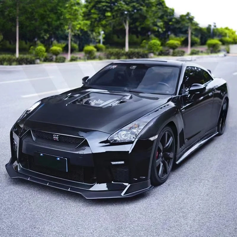 CMST Style Half Carbon Fiber Car Parts Front Bumper With LED Light for R35 2008-2019 Carbon Bumper Lip
