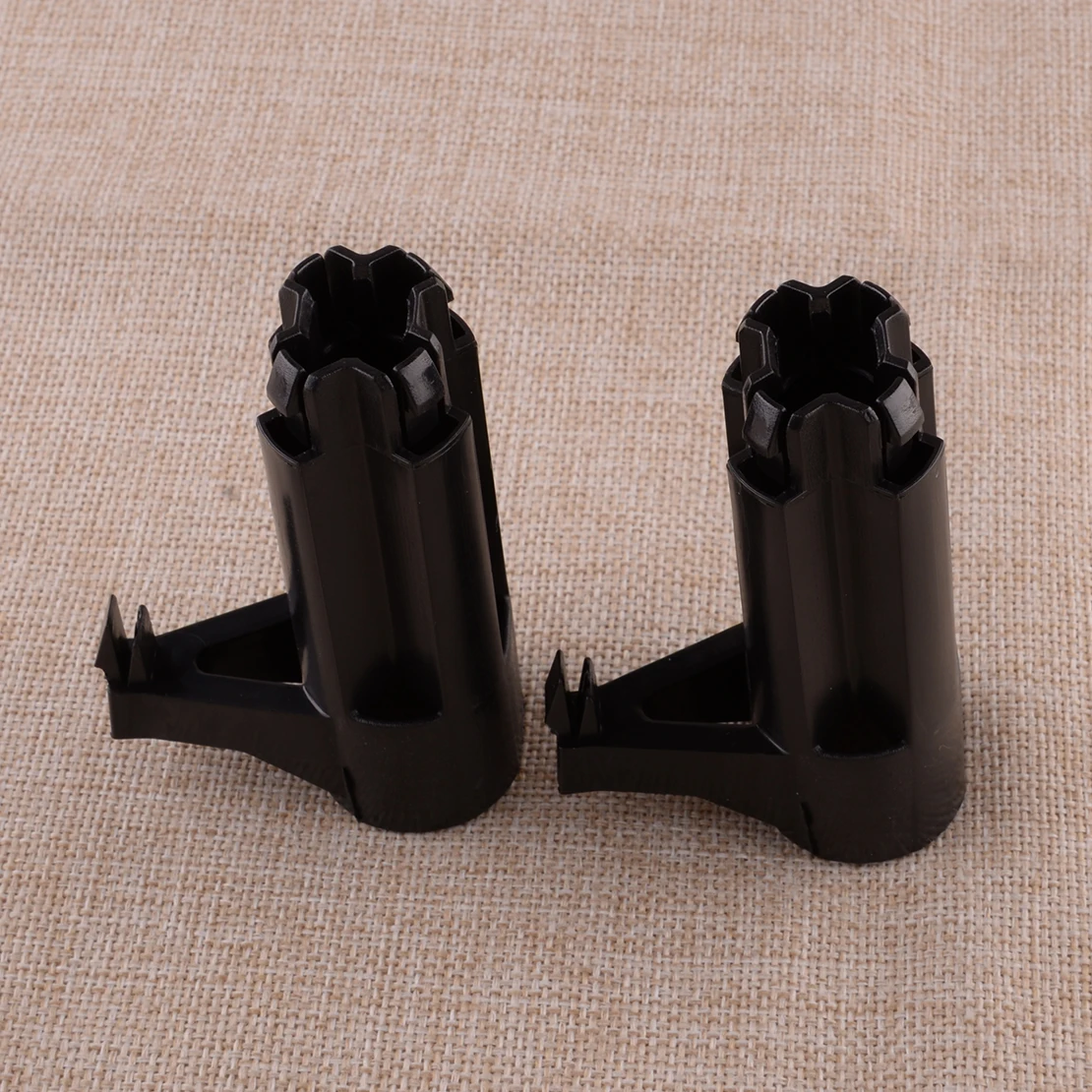 

2 шт. верхний кронштейн переднего радиатора автомобиля, черный пластик, подходит для Ford Focus 1.6L 2.0L 2012 2013 2014 2015 2016 CV6Z8A193B 8V618A194BC