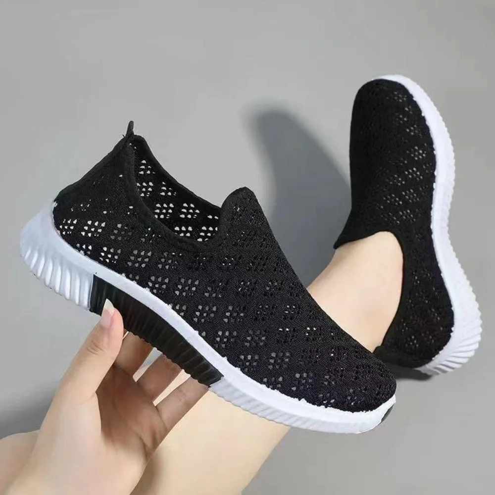 Breathable Women Slip‑On Sneakers Non‑slip Comfortable Mesh Walking Shoes Hollow Out Lightweight Casual Flat Shoes Outdoor