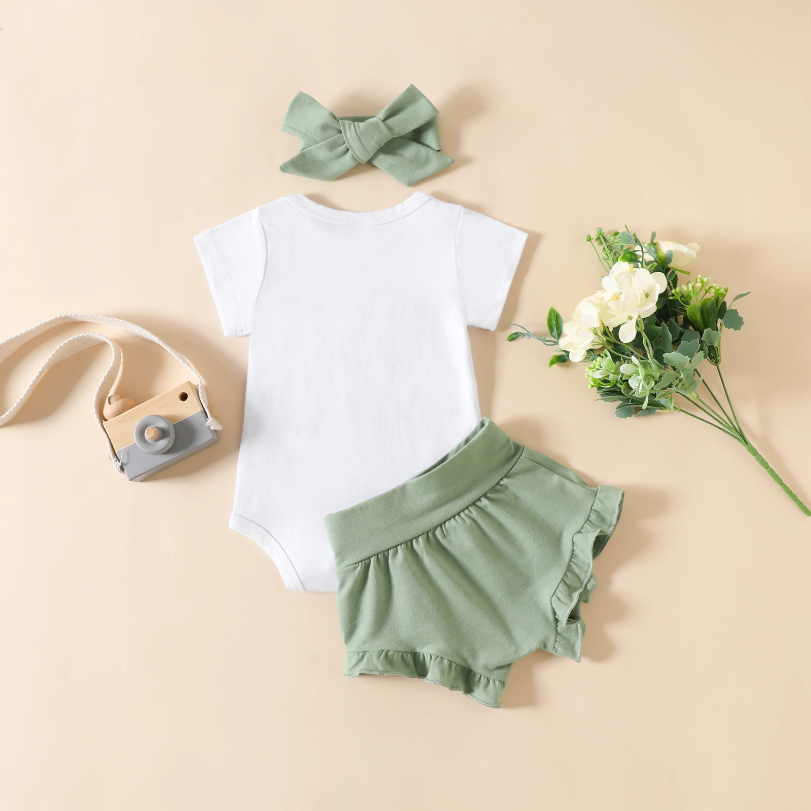 Infant Baby Girl St Patrick 's Day Outfits Short Sleeve Romper Clover Bodysuit + Green Bloomers + Headband 3Pcs