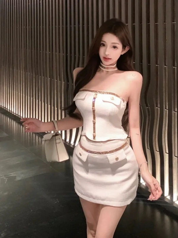 

Шикарный комплект из двух предметов с укороченным топом и юбкой с запахом вокруг дизайна, летняя модная смесь хлопка, удобная посадка для молодых женщин