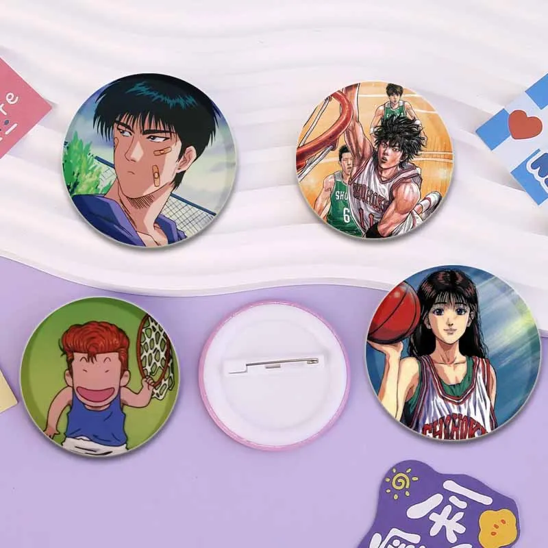 Round Anime Brooches Sakuragi Hanamichi Rukawa Kaede Mitsui Hisashi Haruko Akagi Ayako Inoue Cartoon Badge Accessories Gift Pins