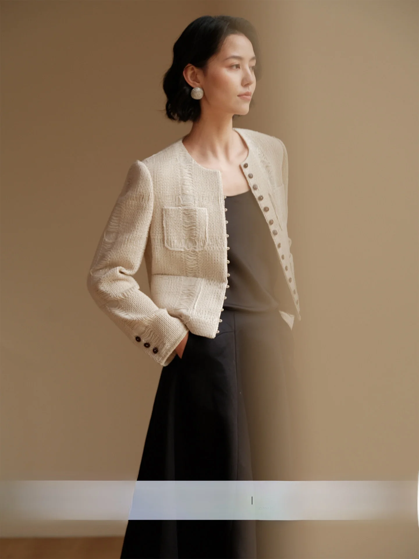 

Zhimai Rihua Embossed Lace Texture Short Coat round Neck Box Shape French Style Women's Cotton Polyester Blend Outerwear