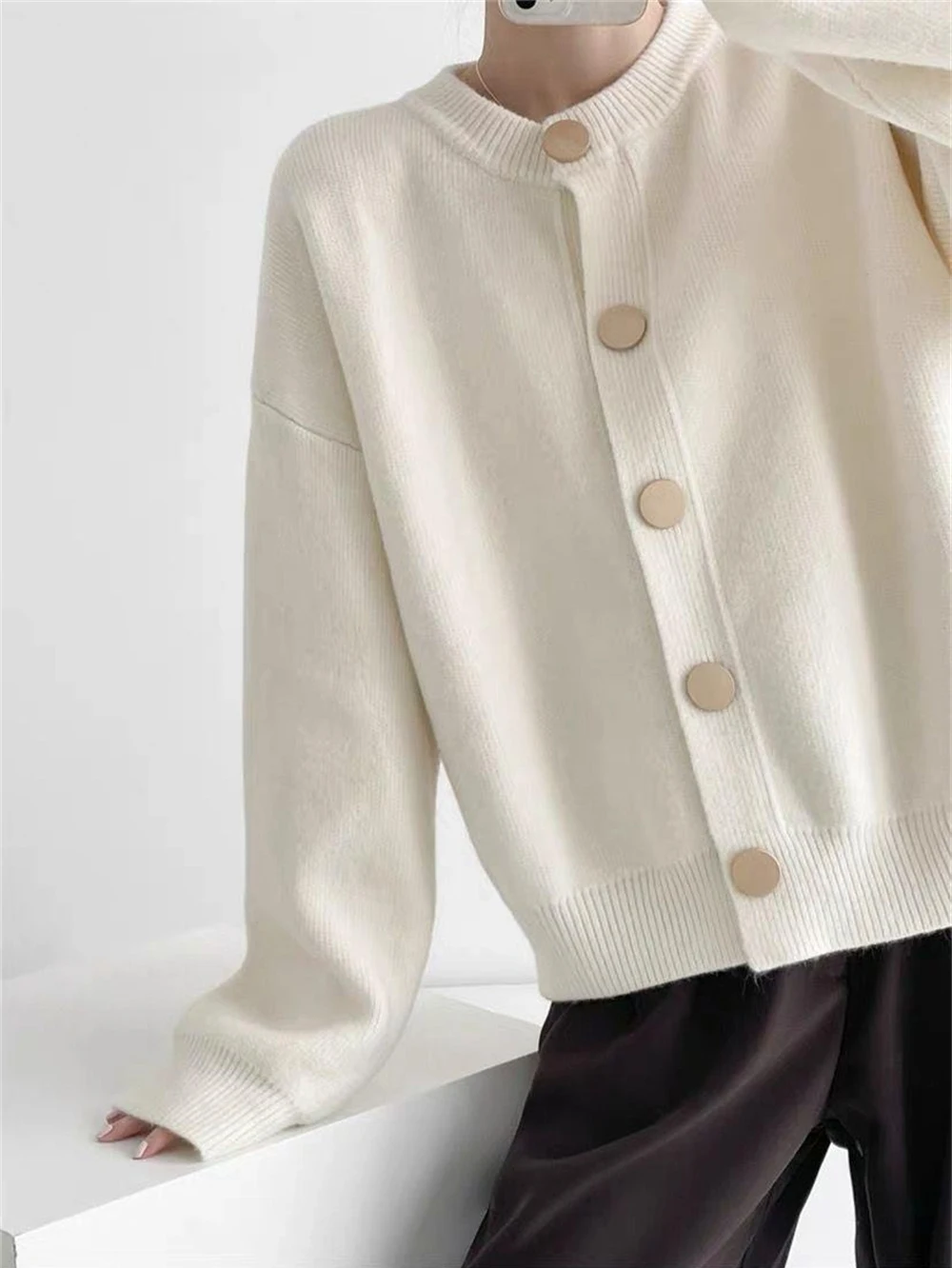Jaket Sweater rajut wanita, gaya lembut Chic warna Solid dada tunggal jaket malas longgar leher O musim gugur musim dingin semua cocok atasan kardigan