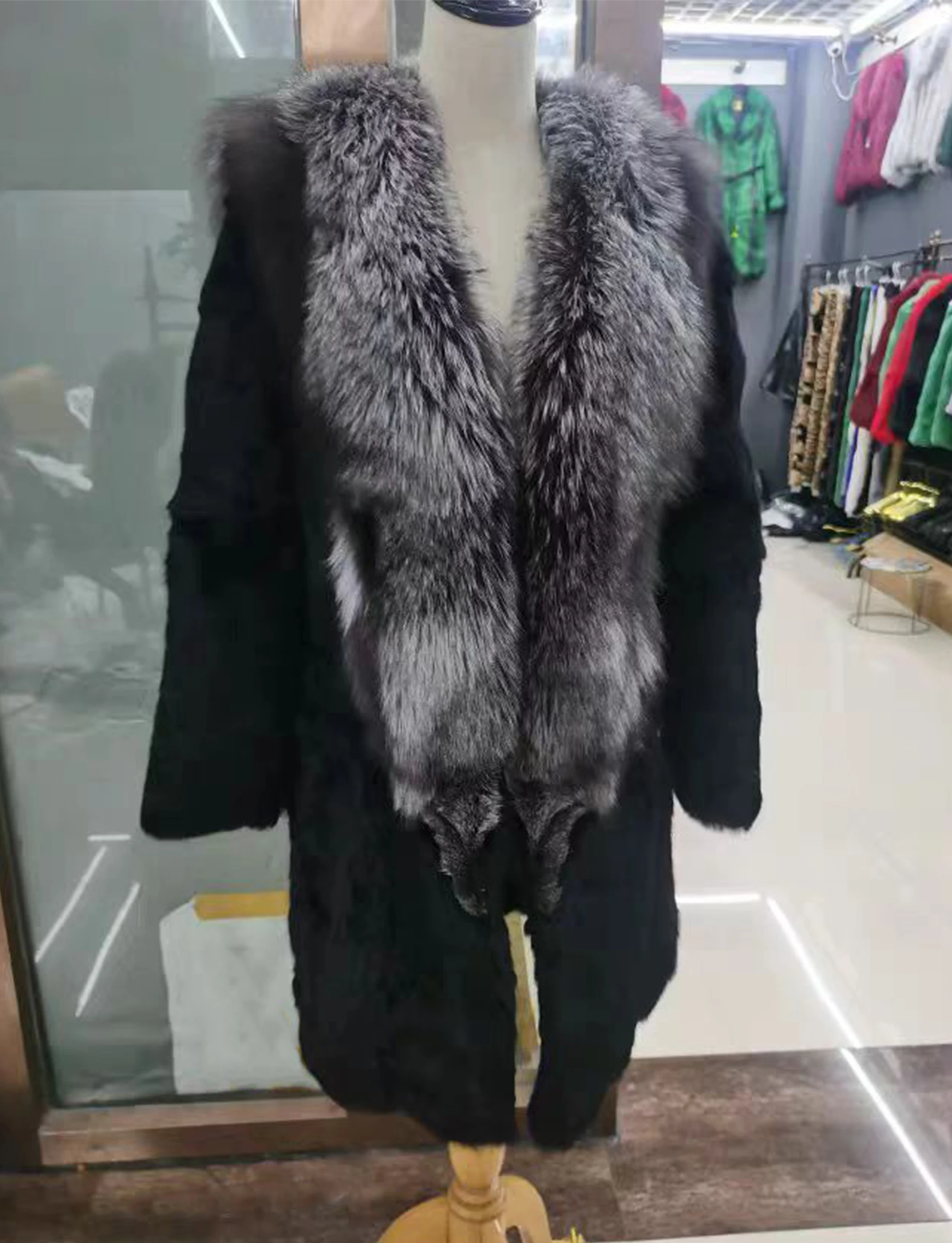 หรูหราฤดูหนาวแจ็คเก็ตผู้หญิงสีดําปุยอบอุ่นขนสัตว์กระต่ายจริงขนาดใหญ่ Silver Fox ขนสัตว์ยาวเสื้อขนสัตว์