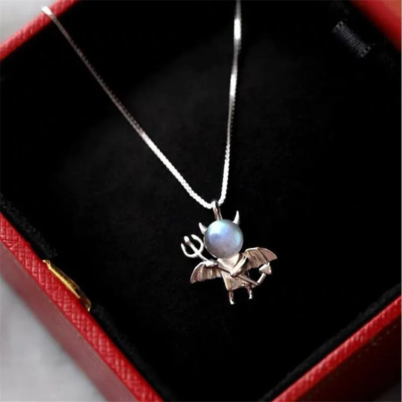 Neue Temperament Mondstein Kleiner Teufel 925 Sterling Silber Schmuck Weibliche Nette Mädchen Fee Kristall Schlüsselbein Kette Halsketten XL164