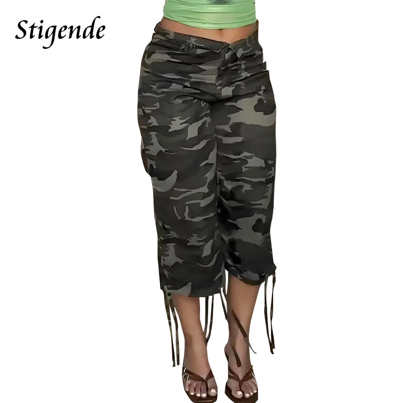 

Stigende Women's Camouflage Drawstring Straight Knee Length Shorts with Pockets Lace Up Stacked Midi Pants