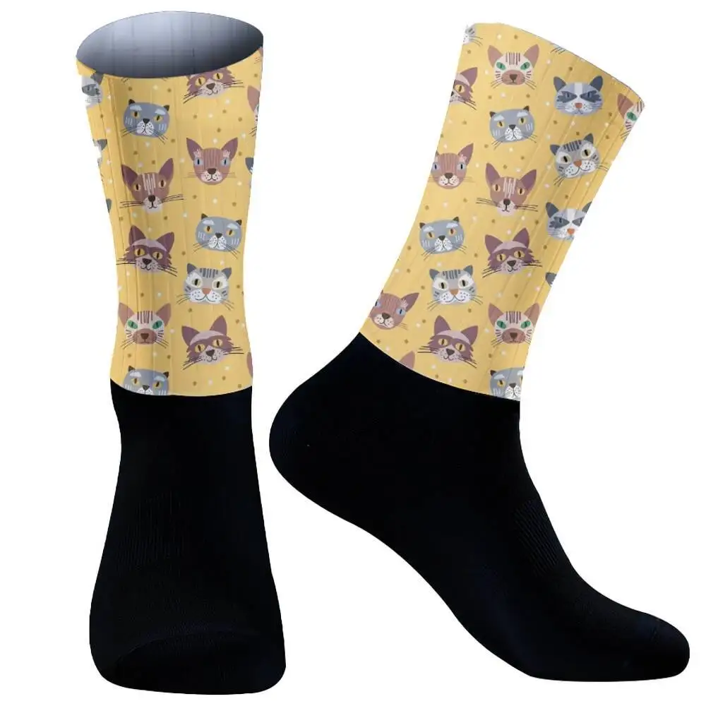 

Новые противоскользящие бесшовные велосипедные носки, рождественские чулки, высокотехнологичные велосипедные носки, компрессионные велосипедные уличные спортивные носки для бега