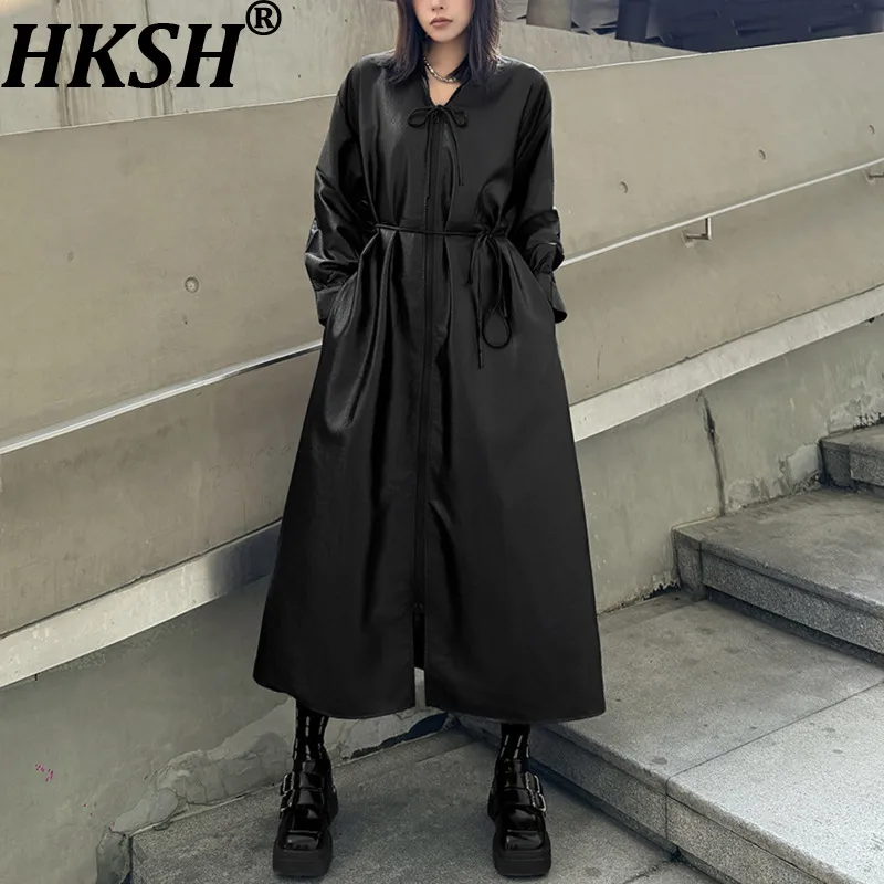 HKSH 2026 Spring Autumn New Women Dress V-neck Zipper Long Sleeves PU Leather Punk Streetwear Chic Stylish Trend Dresses HK18722