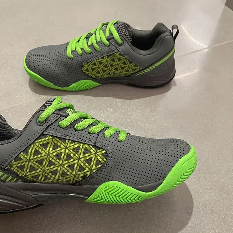 Chaussures de tennis en cuir coordonnantes pour hommes, chaussures de badminton résistantes, chaussures de tennis de table pour garçons, chaussures de sport design, offre spéciale