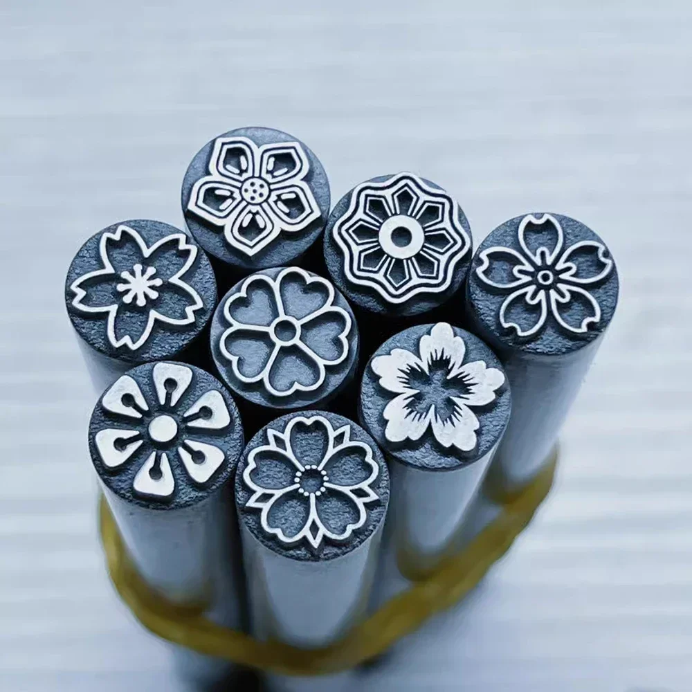 8PCS Leather Stamping Tools Flower Design Metal Stamps DIY Leatherctaft Goods Making Chisel Beating Punching Tool Diameter 7MM