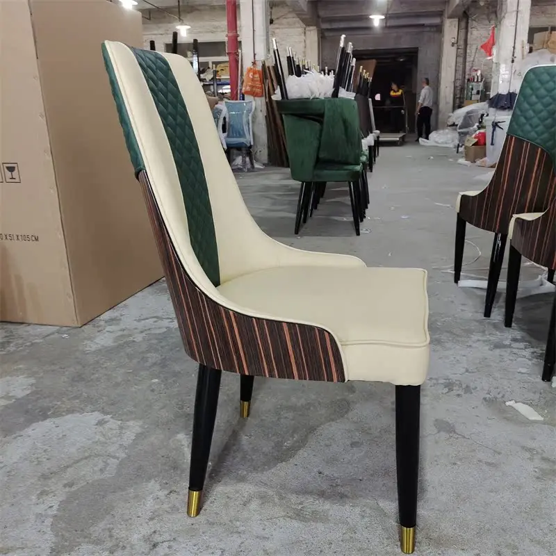 كرسي خفيف فاخر من خشب الأبنوس الراقية مصنوع من الخشب الصلب وحقيبة ناعمة ومسند ظهر لتناول الطعام وصندوق فندق منزلي كرسي مطعم من الجلد P