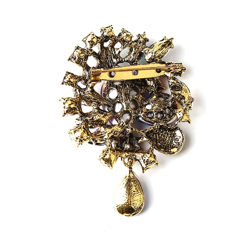 fashion creative crystal brooch women\'s clothing accessories pins