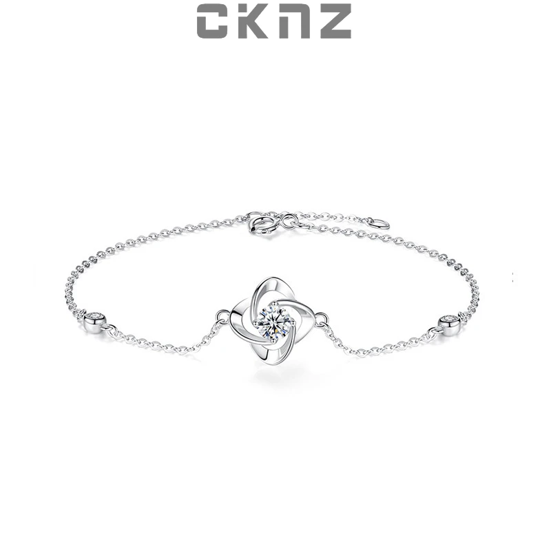 

Certified Real 0.5 Ct Moissanite Diamond Four Leaf Clover Charm Sterling 925 Silver Bracelet Women's Hand Chain Luxury Jewelry