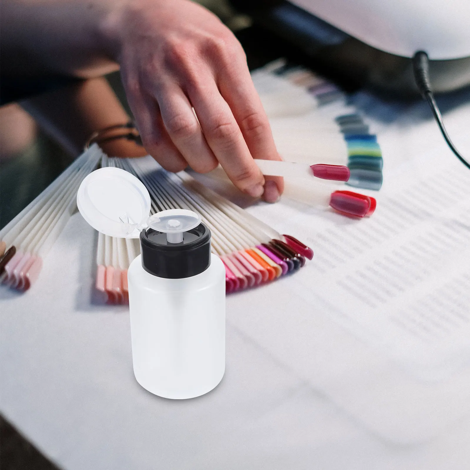 3 個の空のマニキュアリムーバーポンプボトル詰め替え可能なプレスディスペンサー液体保管メイクアップリムーバートラベルマニキュア容器