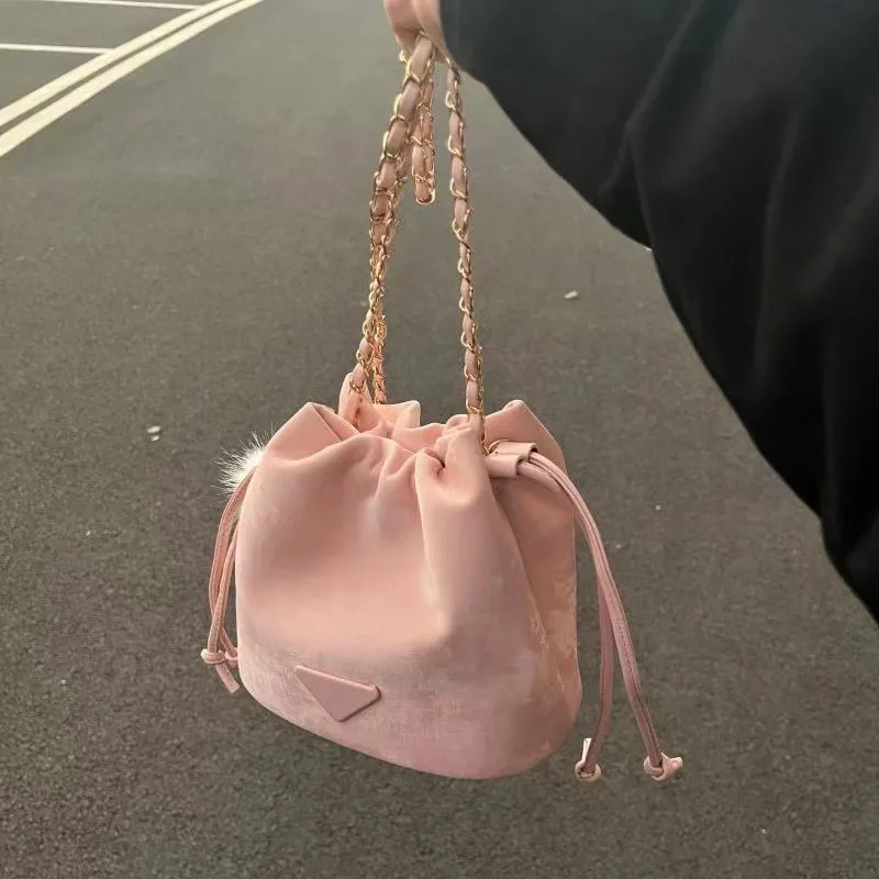 Borse a tracolla da donna in pelle rosa di alta qualità borse a secchiello femminili con coulisse versatili borse a tracolla a catena semplice borsa