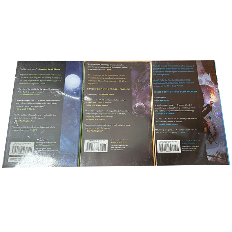 1 كتاب النسخة الإنجليزية من ثلاثية ليو سيكسين "الجسم الثلاثة" هي كتاب الرواية الإنجليزية للخيال العلمي