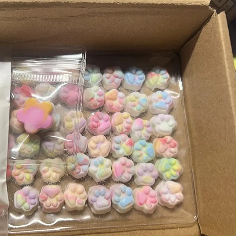 50 個のカラフルなミニ猫の足かわいいソフトカラフルなキャンディ猫の足抗ストレスストレスリリーフおもちゃ遅いリバウンド減圧おもちゃ