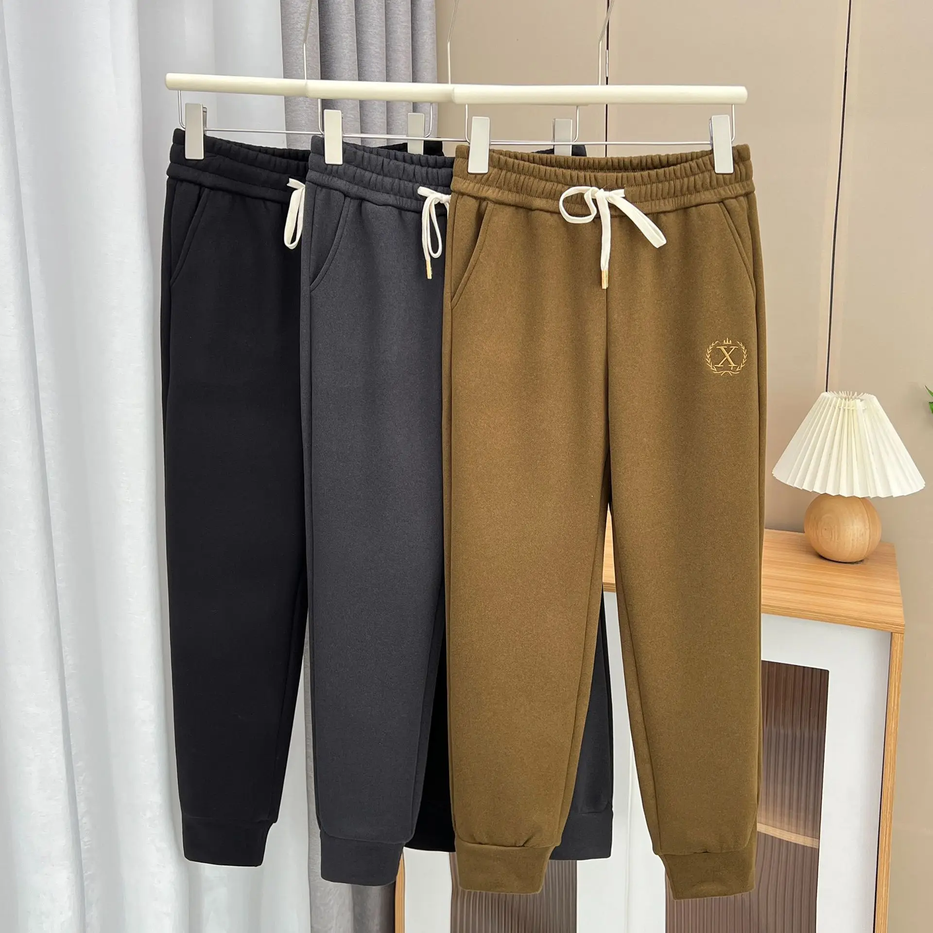 Pantalones de chándal de lana con forro polar bordado para mujer, pantalones de chándal cálidos hasta el tobillo, rompevientos, talla grande, invierno, 100kg