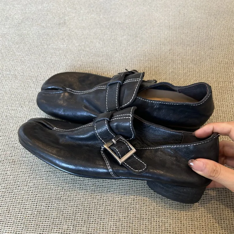 Ins style Fashion Soft Leather Strap Buckle Sewing Women Pumps Casual Low Heeled Split Toe Loafers Female Lazy Tabi Daily Shoes image 2