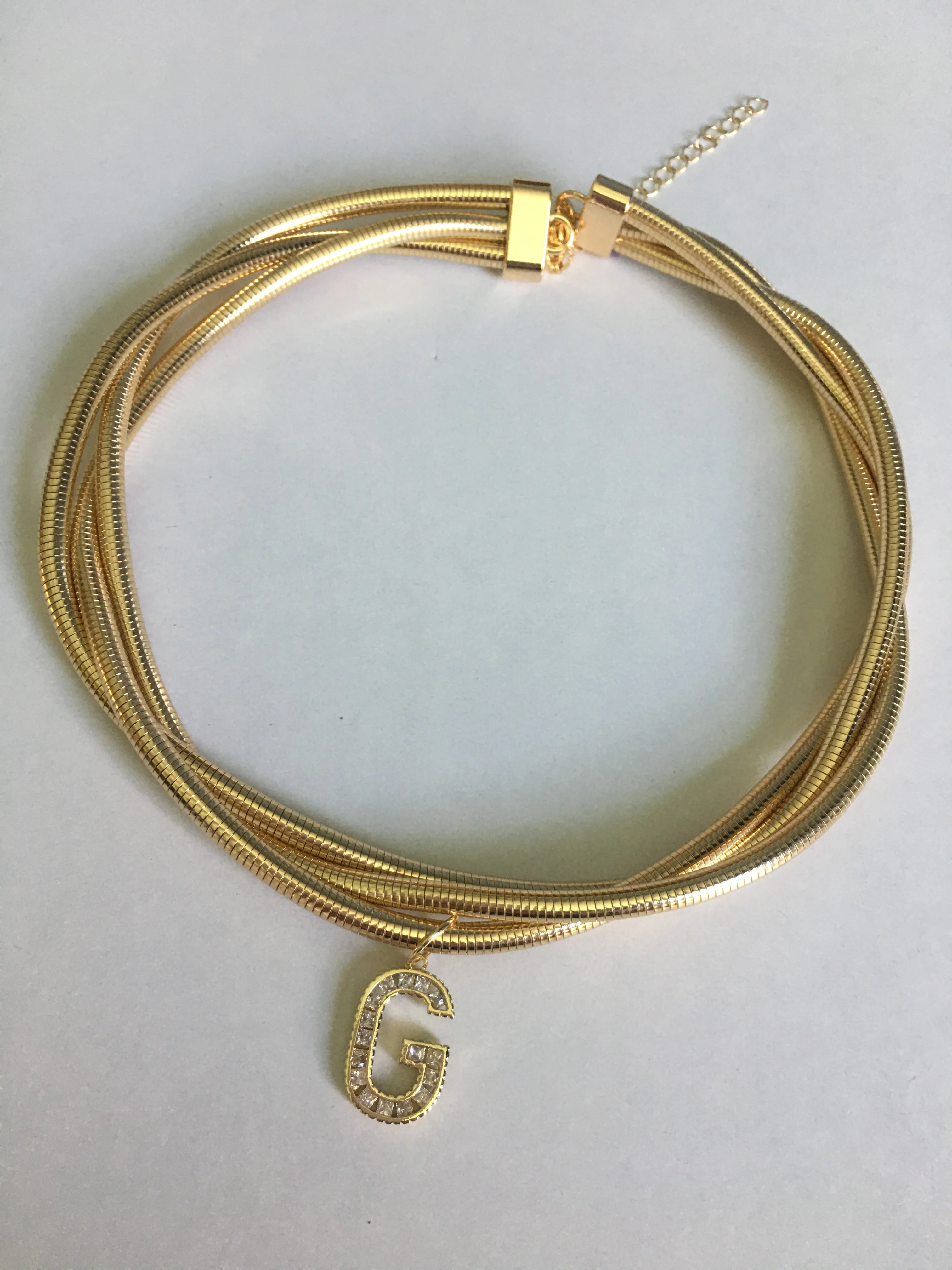 

Hot-selling couple metal multi-layer necklace temperament neck chain European and American fashion design versatile pendant