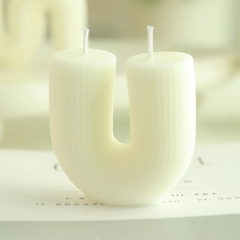 Candela moderna con geometria a righe candela profumata a forma di U con ponte arcobaleno candela bianca con decorazioni per la casa nordica candela con decorazione di lusso